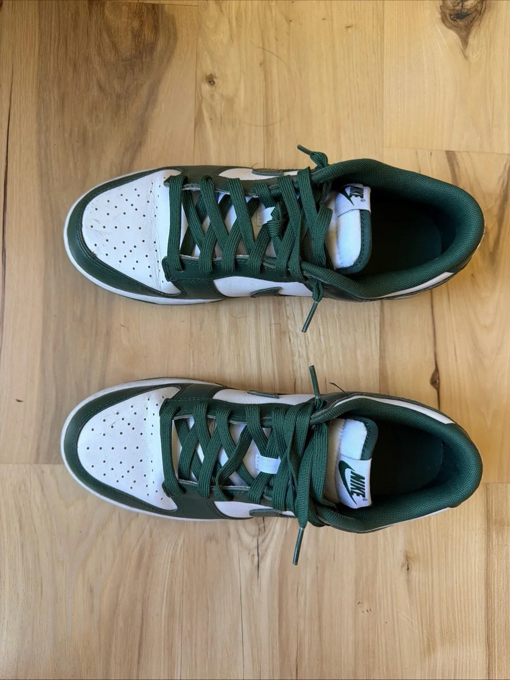Nike Men’s Low-Top Sneakers - Forest Green & White
